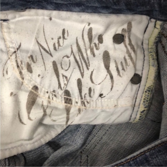 Juicy Couture Melrose Bermuda Short with Heart embellished pocket - Picture 9 of 10